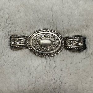 Belt clasp - this was the clasp to a belt.  Belt broke.  Price is clasp only.